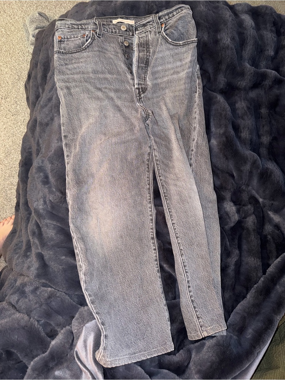 Levi’s Ribcage Jeans 28 - Picture 2 of 5